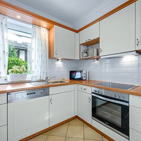 Alpine Garden Апартаменти